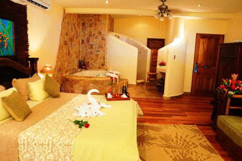 Issimo Suites Boutique Hotel & Spa - Adults Only Manuel Antonio Dış mekan fotoğraf