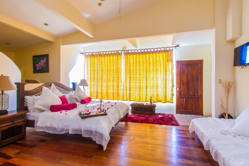 Issimo Suites Boutique Hotel & Spa - Adults Only Manuel Antonio Dış mekan fotoğraf