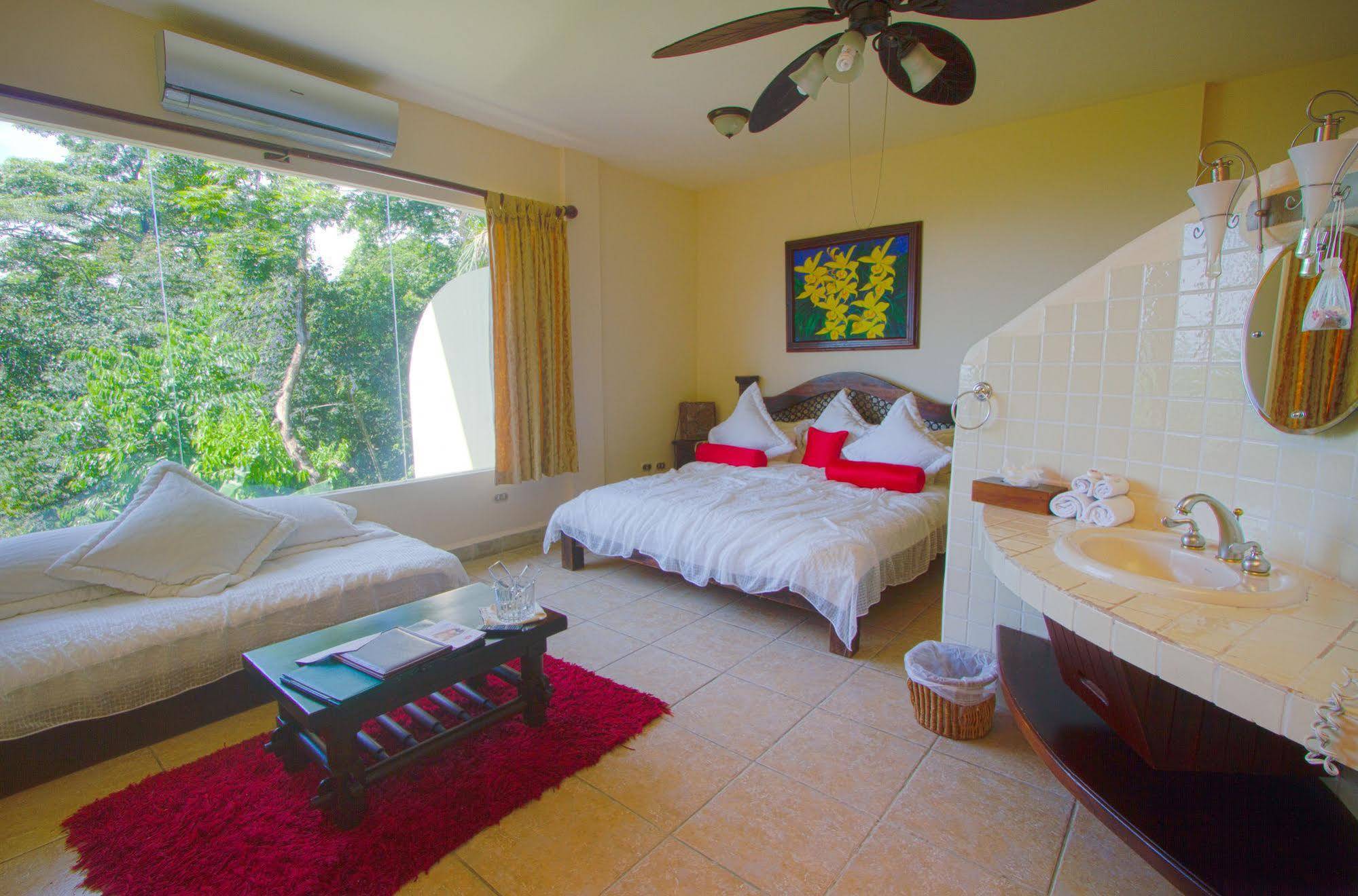 Issimo Suites Boutique Hotel & Spa - Adults Only Manuel Antonio Dış mekan fotoğraf
